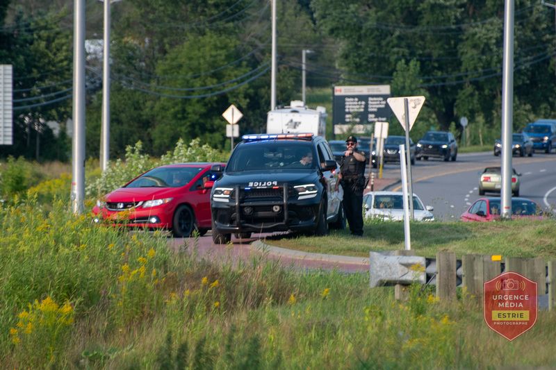 Une poursuite policière se termine par un accident à Sherbrooke